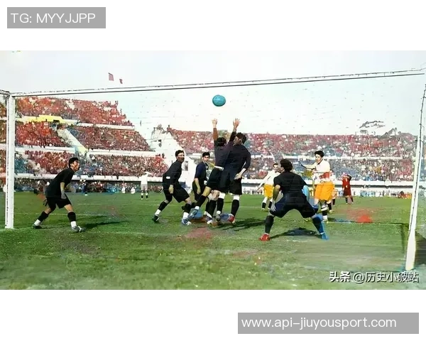 李惠堂:从中国足球先驱到传奇人物的辉煌历程与影响 李惠堂:从中国足球先驱到传奇人物的辉煌历程与影响